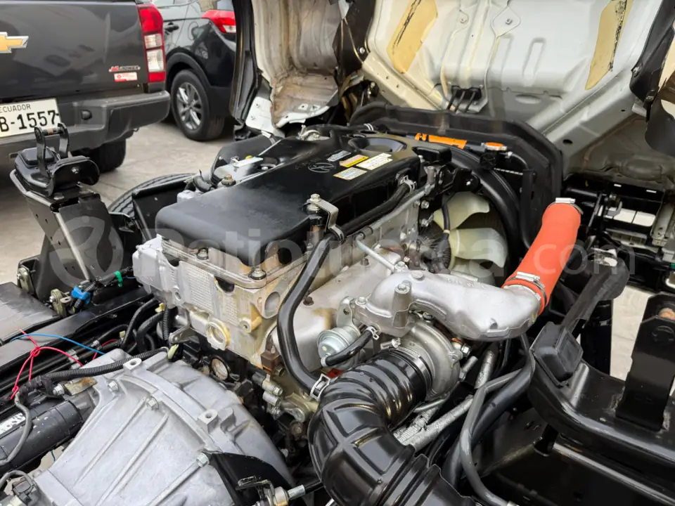 Foto 33 de Chevrolet NMR 613