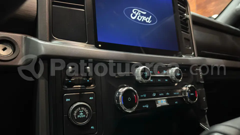Foto 9 de Ford F150 XLT 4X4