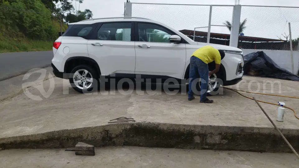 Foto 3 de Chevrolet CAPTIVA LT TURBO