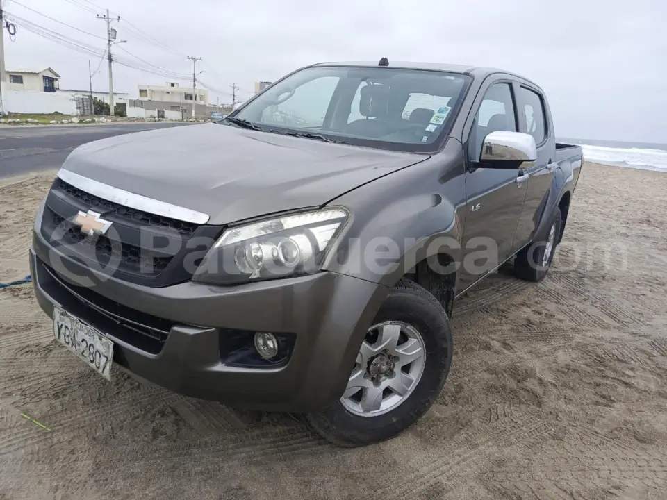 Foto 2 de Chevrolet D-MAX CRDI FULL AC 3.0 CD 4X4 TM DIESEL