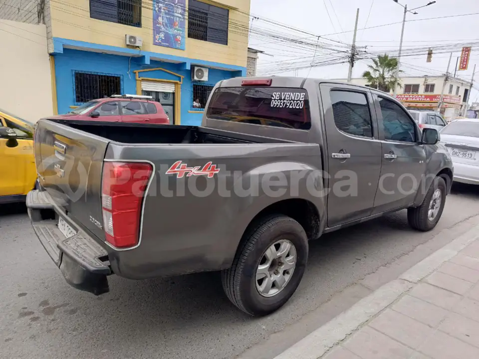 Foto 6 de Chevrolet D-MAX CRDI FULL AC 3.0 CD 4X4 TM DIESEL