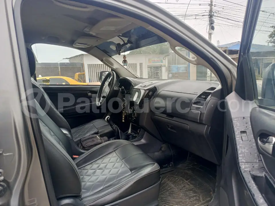 Foto 5 de Chevrolet D-MAX CRDI FULL AC 3.0 CD 4X4 TM DIESEL