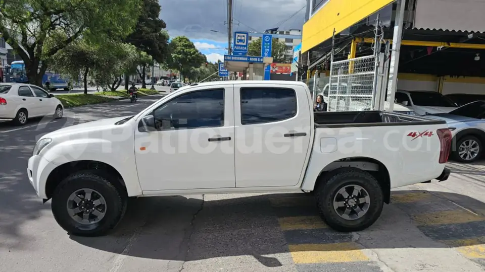 Foto 3 de Chevrolet DMAX CRDI 3.0 4X4 TM DIESEL