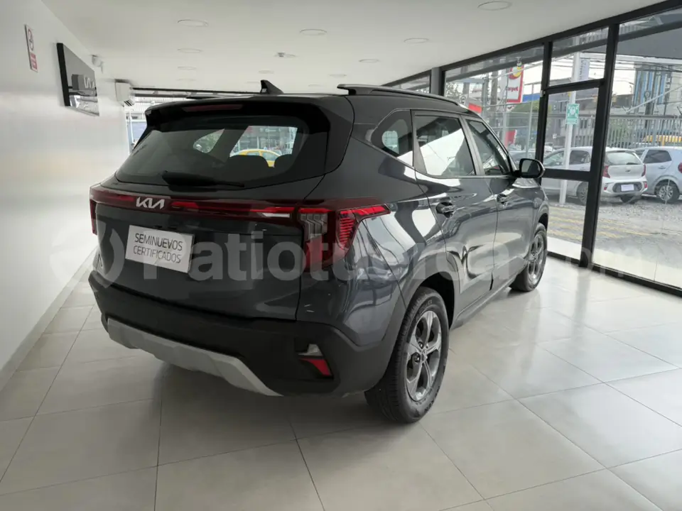 Foto 5 de Kia Seltos LX