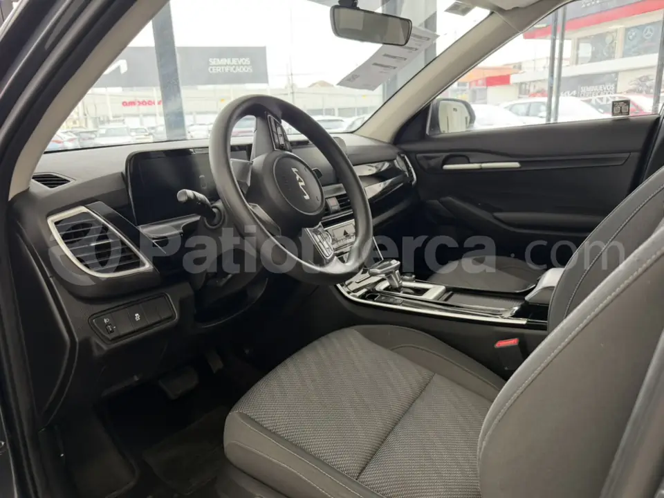 Foto 11 de Kia Seltos LX