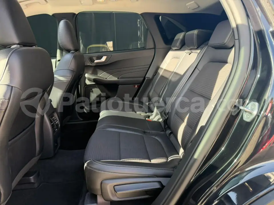 Foto 16 de Ford Escape Titanium