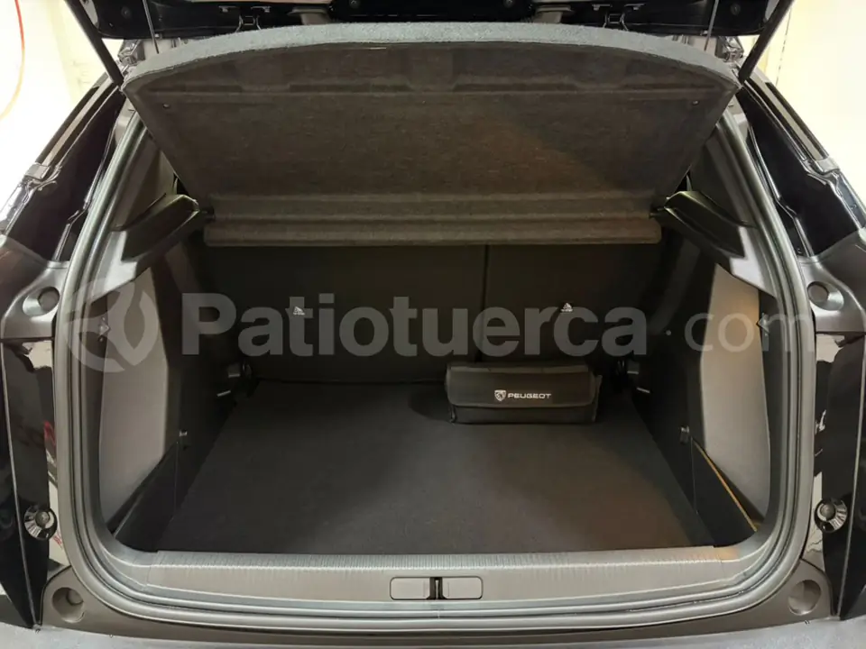 Foto 11 de Peugeot 2008 FIN L