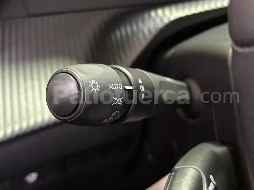 Foto 17 de Peugeot 2008 FIN L