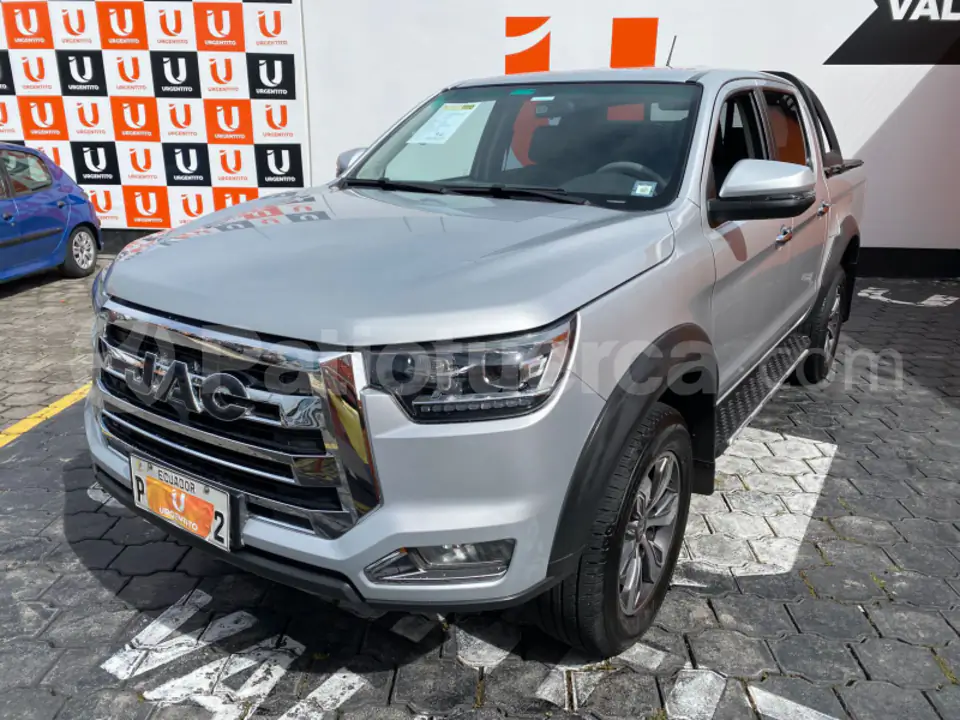 Foto 3 de JAC HFC1037D3KST LUXURY