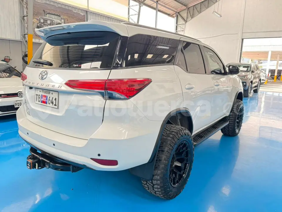 Foto 6 de Toyota Fortuner 2.7