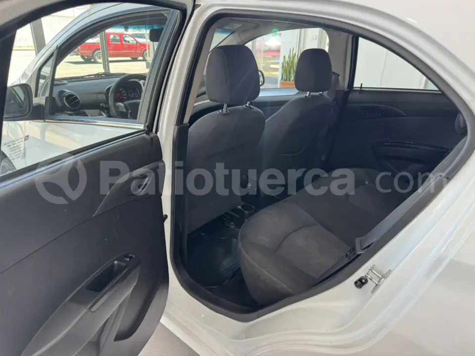 Foto 10 de Chevrolet BEAT PREMIER