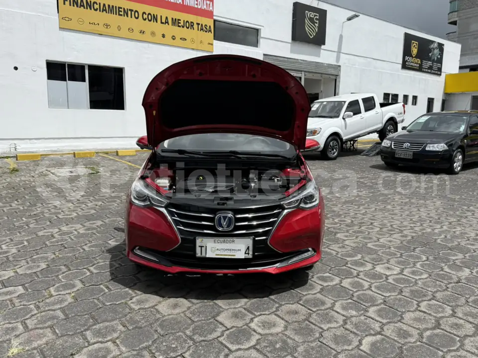 Foto 5 de Changan Alsvin