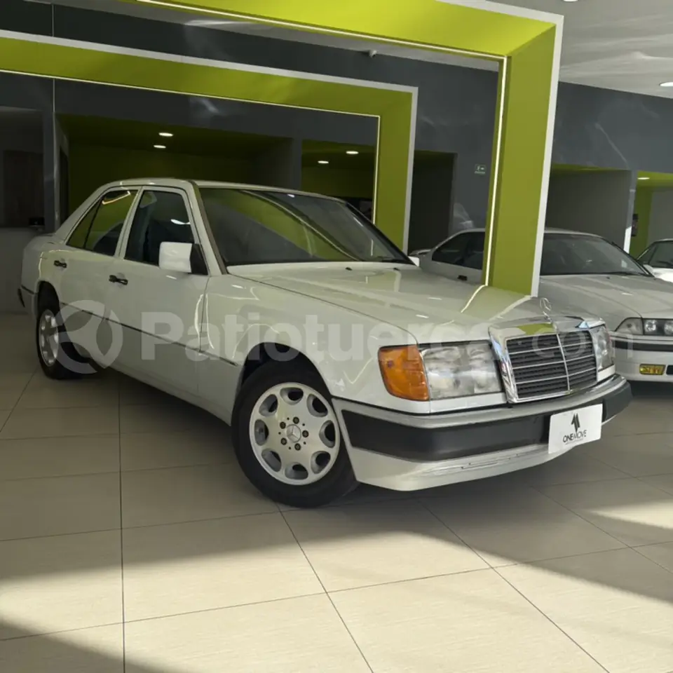 Foto 1 de Mercedes Benz 230E