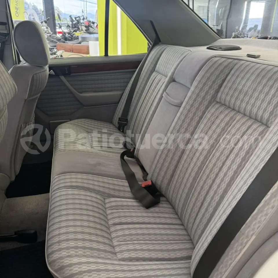 Foto 5 de Mercedes Benz 230E