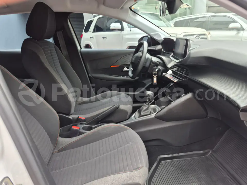 Foto 6 de Peugeot 208