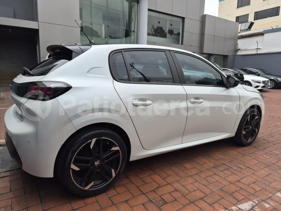 Foto 13 de Peugeot 208