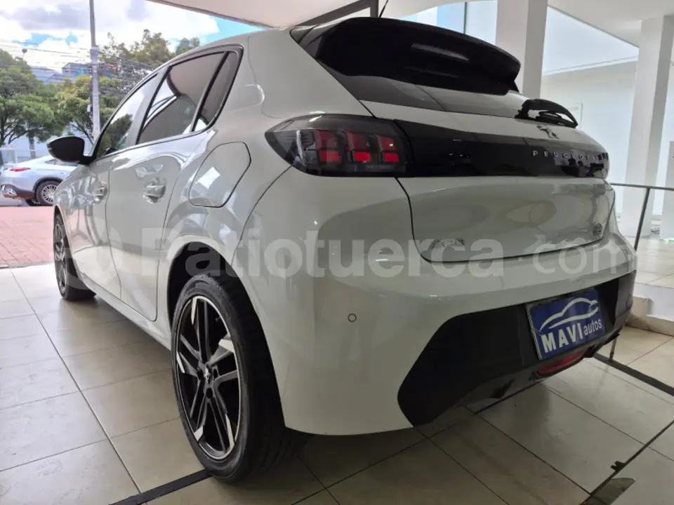 Foto 12 de Peugeot 208