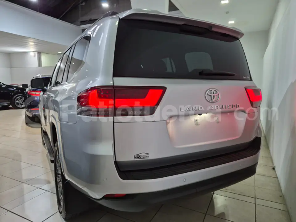 Foto 11 de Toyota Land Cruiser 300