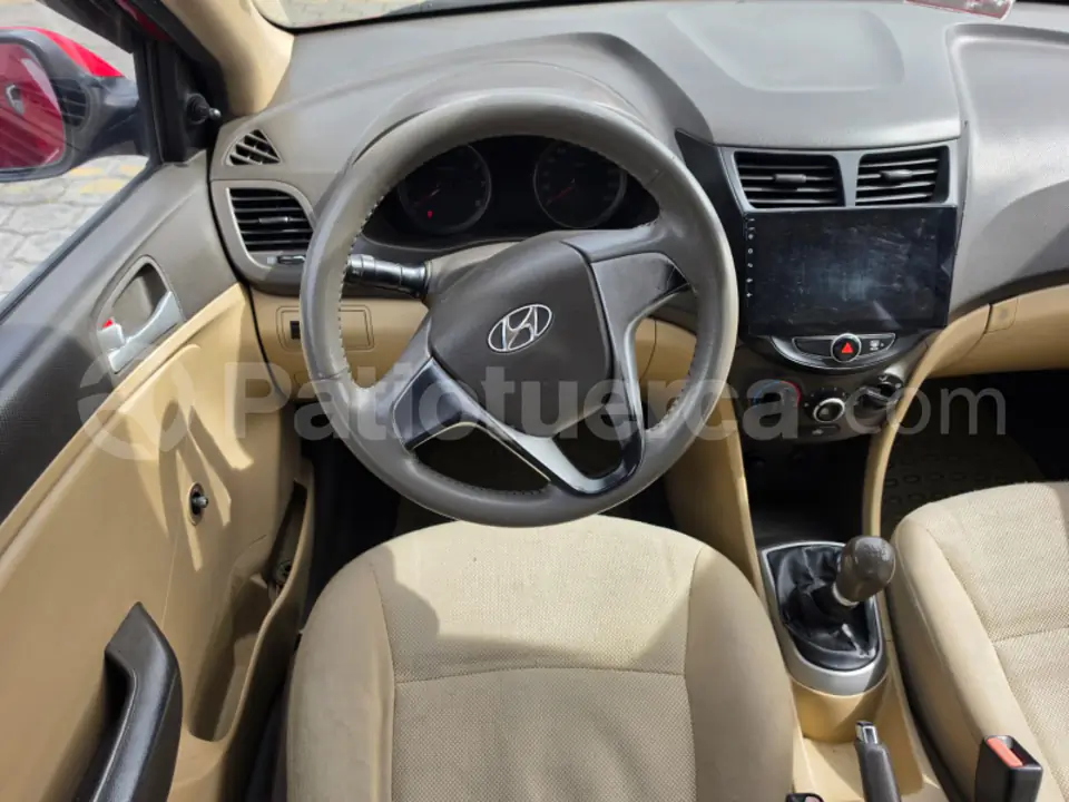 Foto 8 de Hyundai Accent