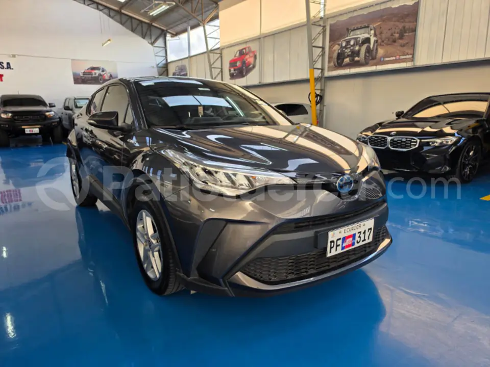 Foto 1 de Toyota C-HR