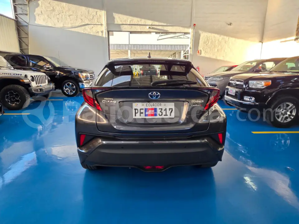 Foto 4 de Toyota C-HR