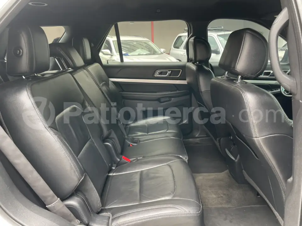 Foto 10 de Ford Explorer XLT