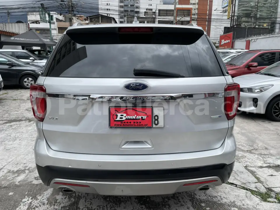 Foto 38 de Ford Explorer XLT