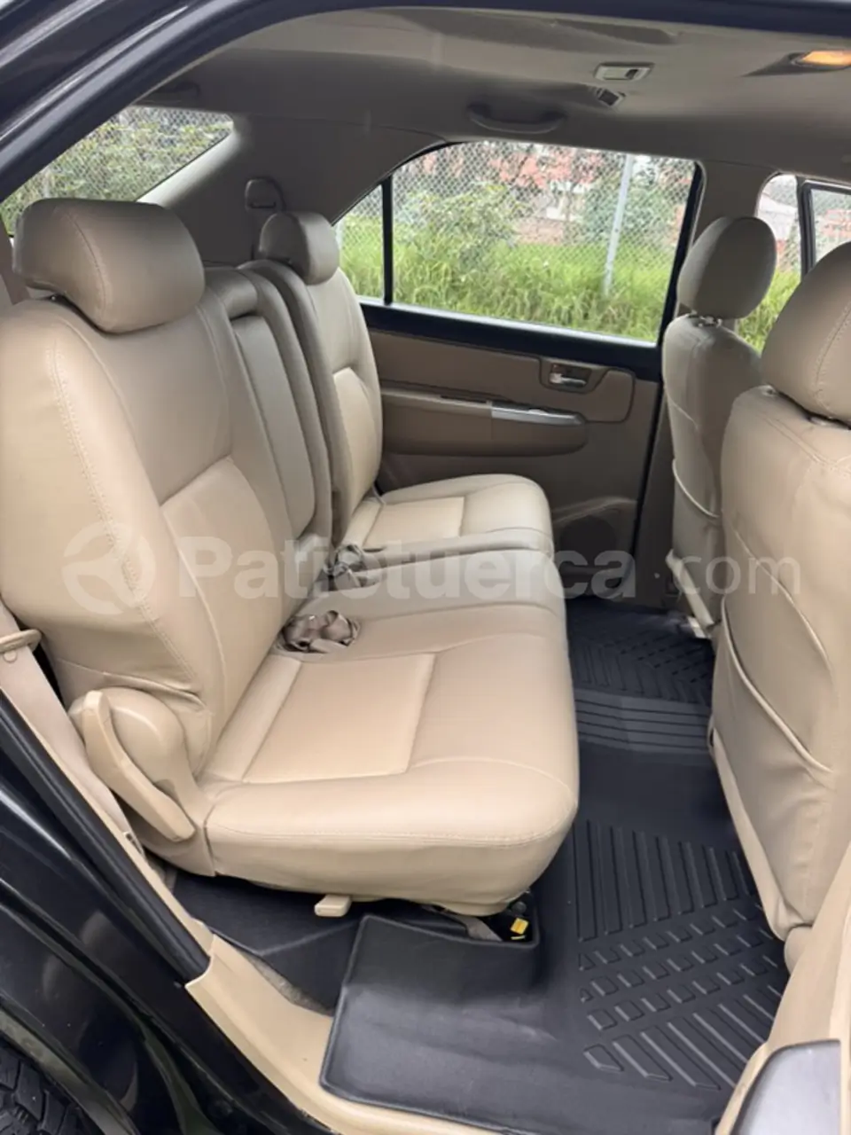 Foto 14 de Toyota Fortuner 2.7