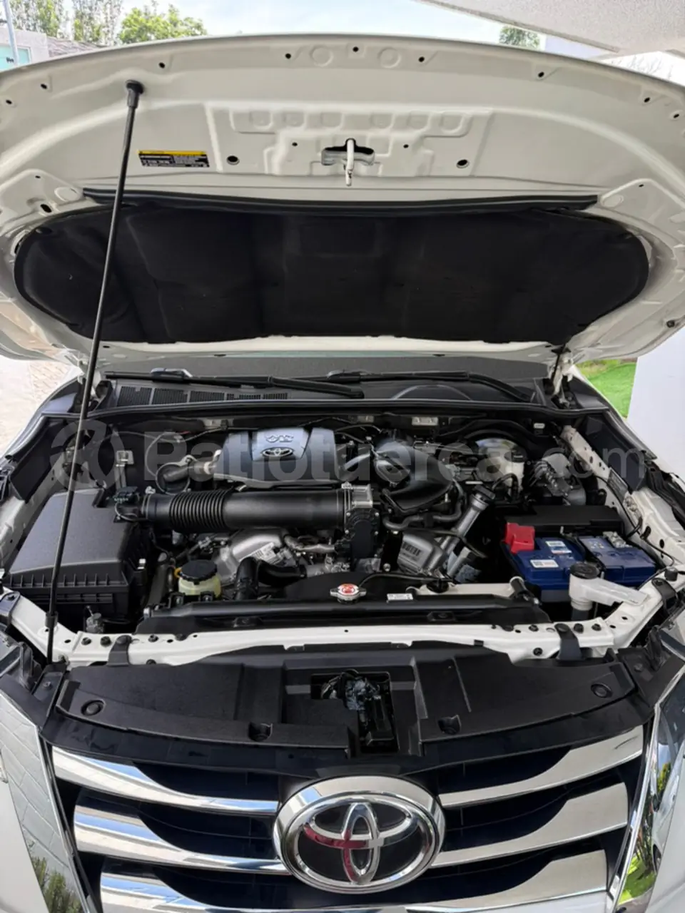Foto 2 de Toyota Fortuner 4.0