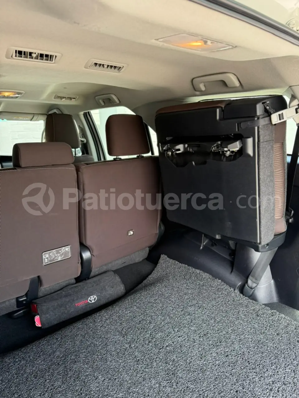 Foto 9 de Toyota Fortuner 4.0