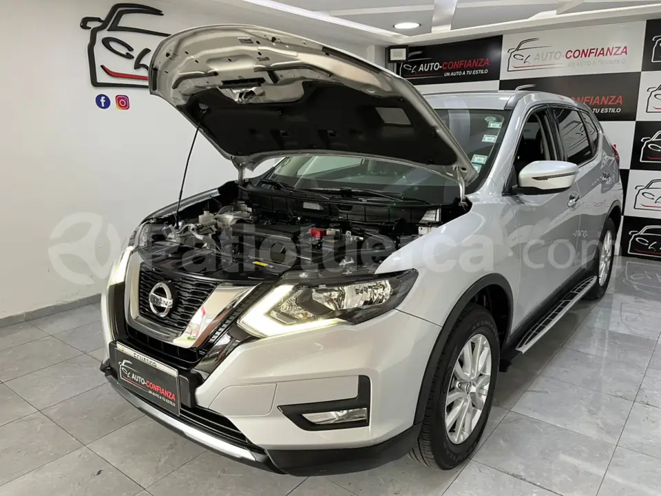 Foto 26 de Nissan XTRAIL SENSE