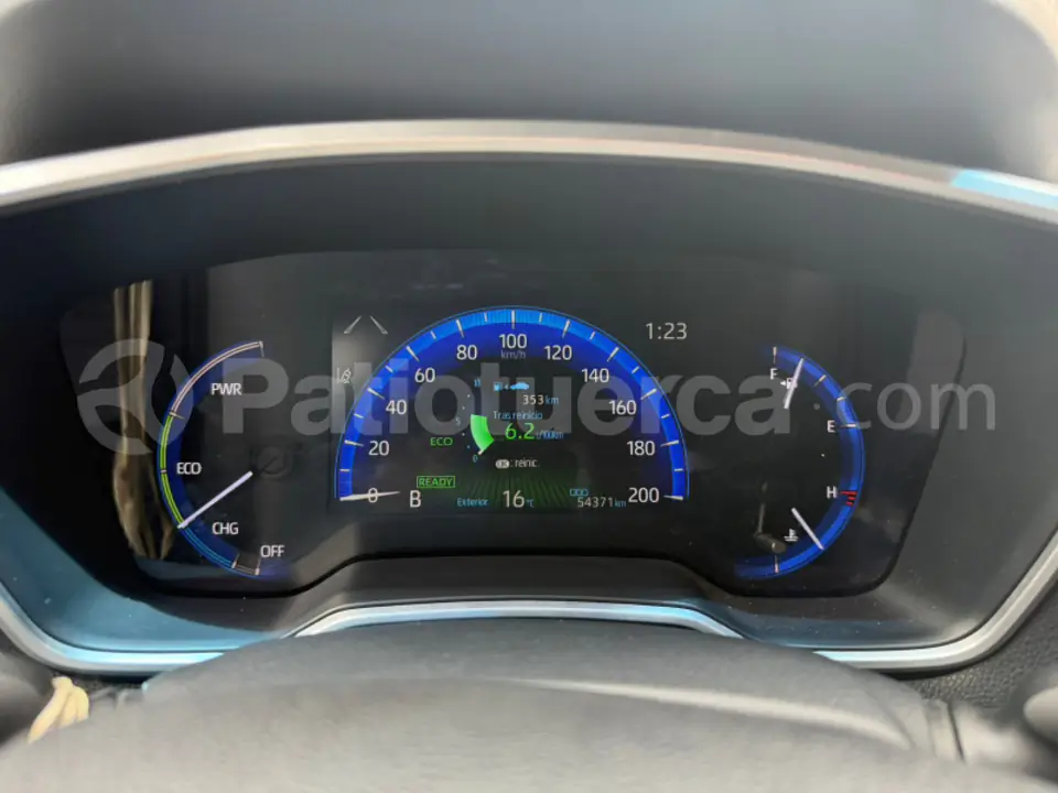 Foto 5 de Toyota Corolla Cross High