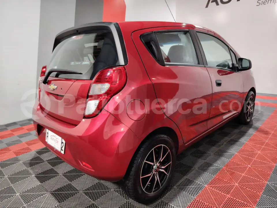 Foto 4 de Chevrolet SPARK GT LS