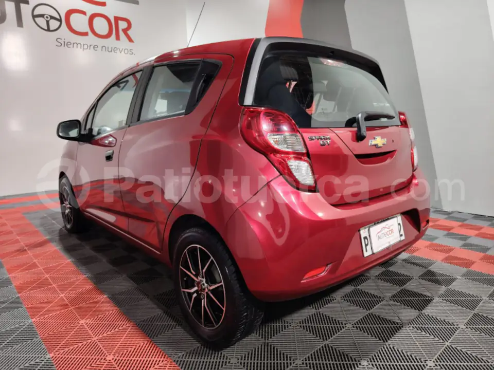 Foto 6 de Chevrolet SPARK GT LS