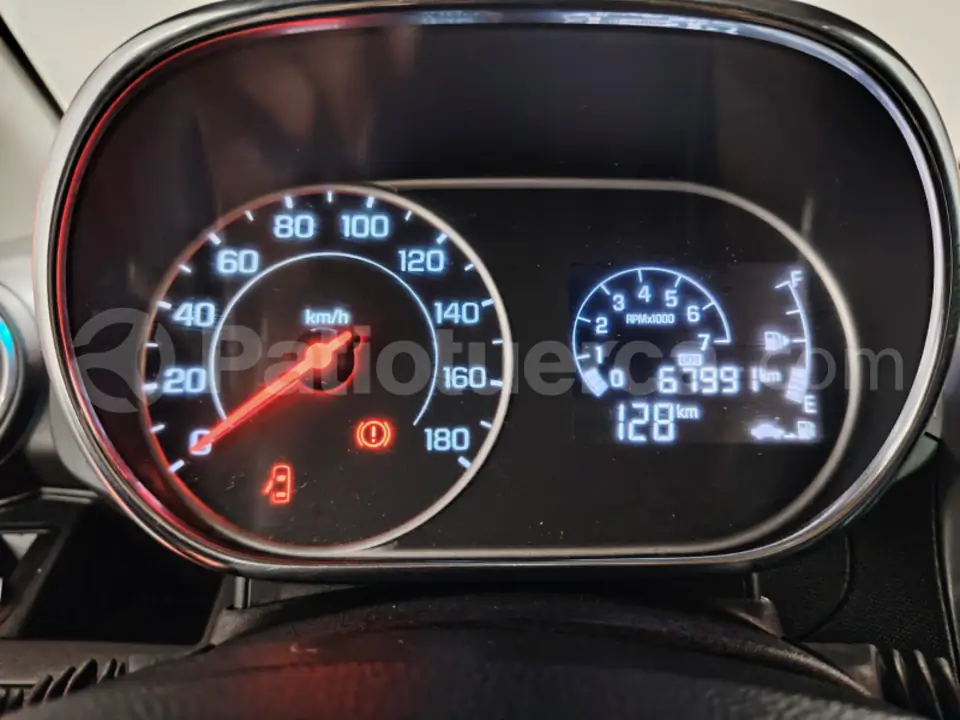 Foto 9 de Chevrolet SPARK GT LS