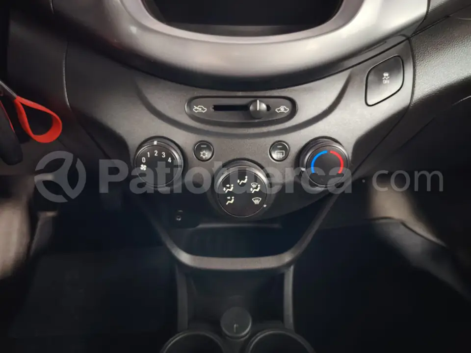 Foto 12 de Chevrolet SPARK GT LS