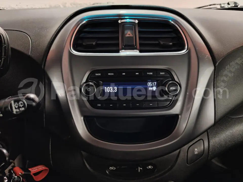 Foto 11 de Chevrolet SPARK GT LS