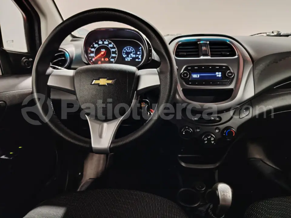 Foto 14 de Chevrolet SPARK GT LS