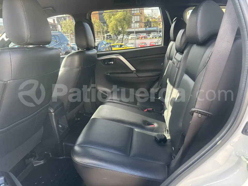 Foto 7 de Mitsubishi Montero Sport Diesel