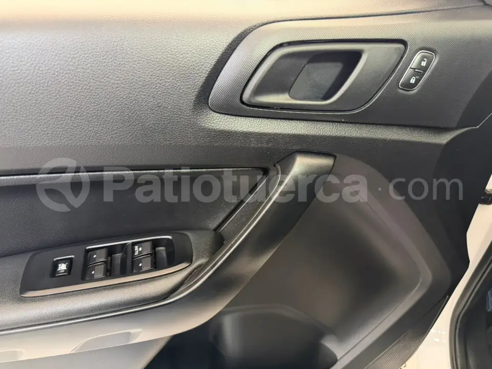 Foto 11 de Ford RANGER CREW CAB XL