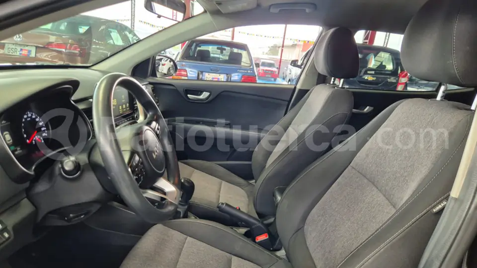 Foto 9 de Kia Stonic