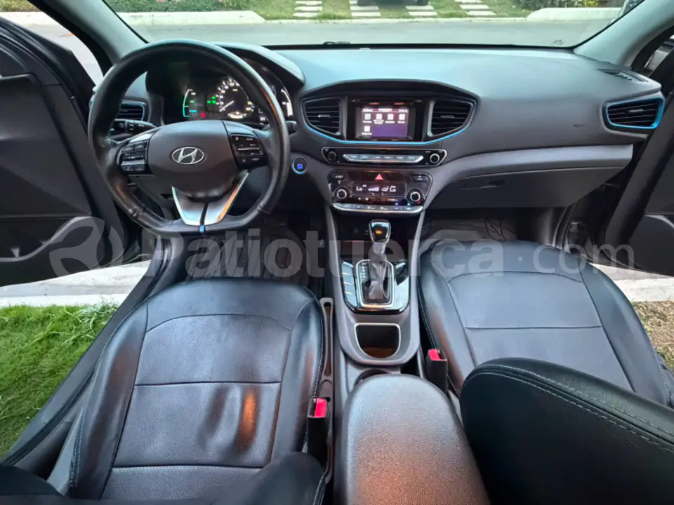 Foto 9 de Hyundai Ioniq Hybrid