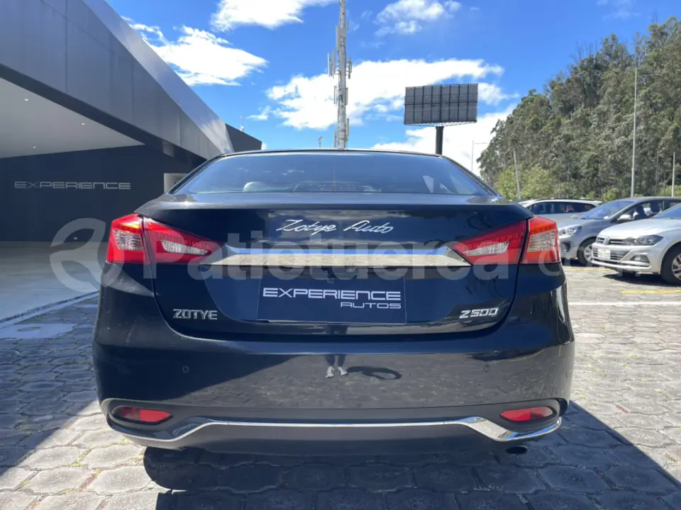 Foto 4 de Zotye Z500