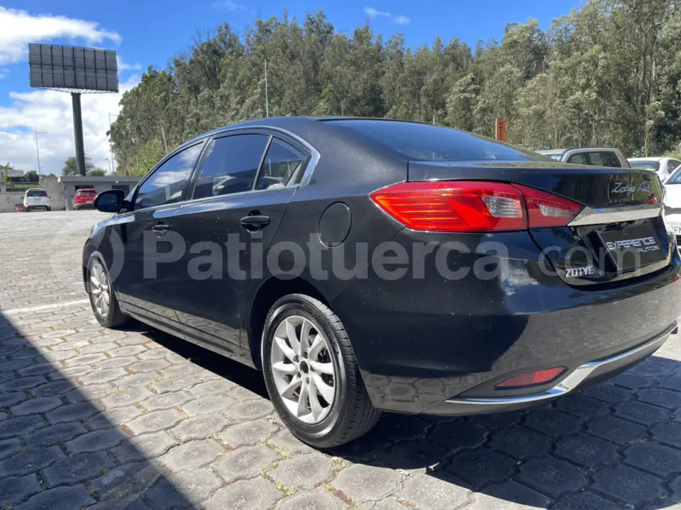 Foto 5 de Zotye Z500