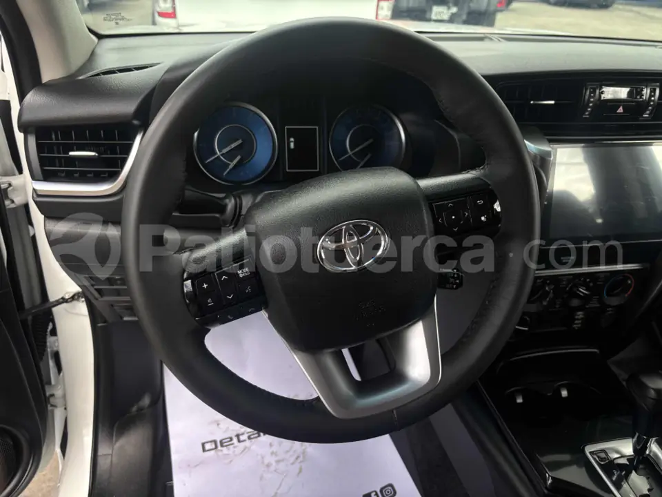 Foto 5 de Toyota Fortuner