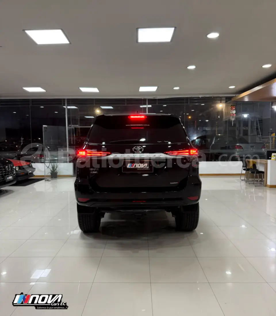 Foto 5 de Toyota New Fortuner