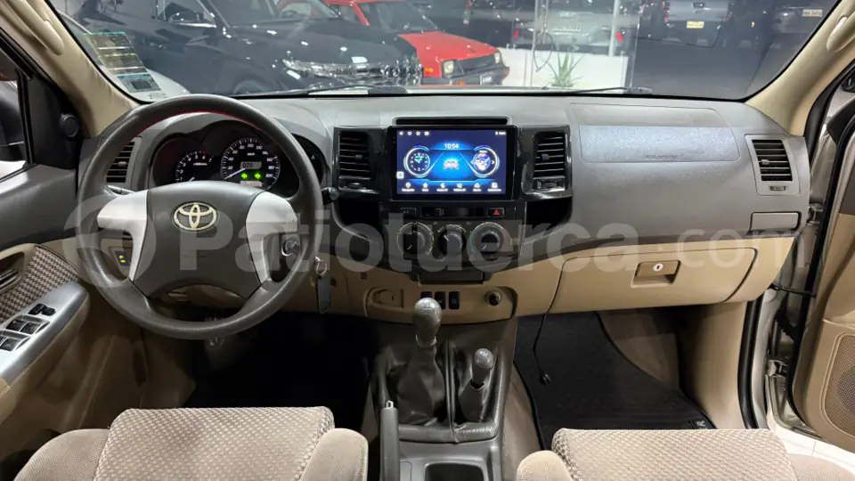 Foto 13 de Toyota Fortuner