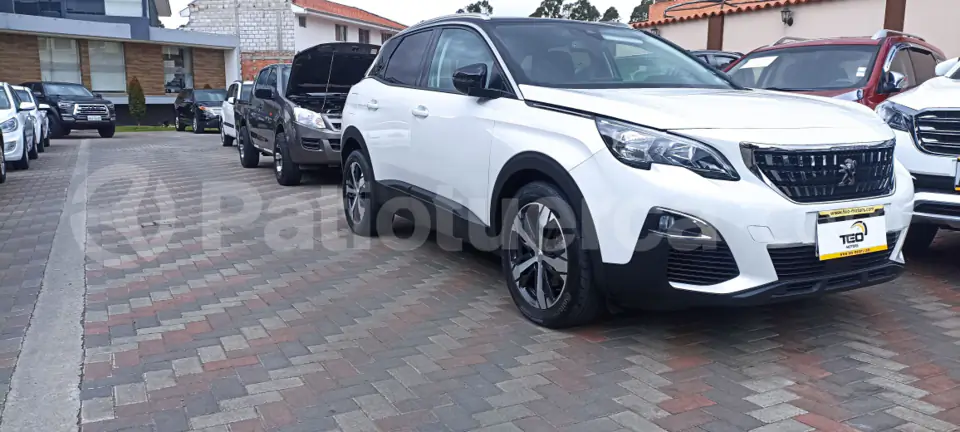 Foto 2 de Peugeot 3008N ACT