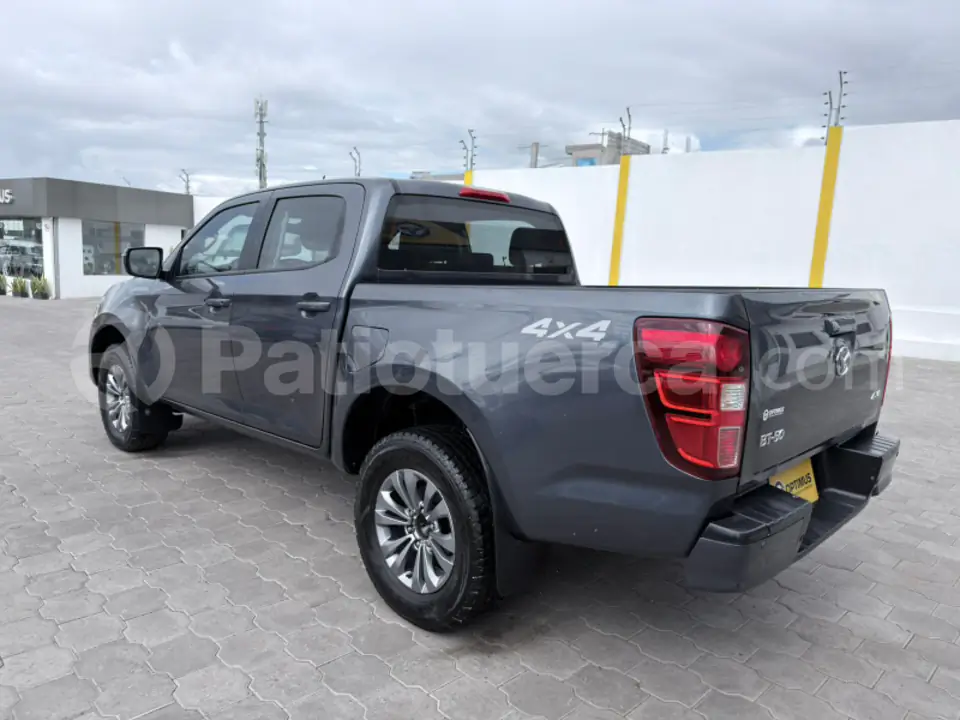 Foto 6 de Mazda BT-50 4x4 Diesel