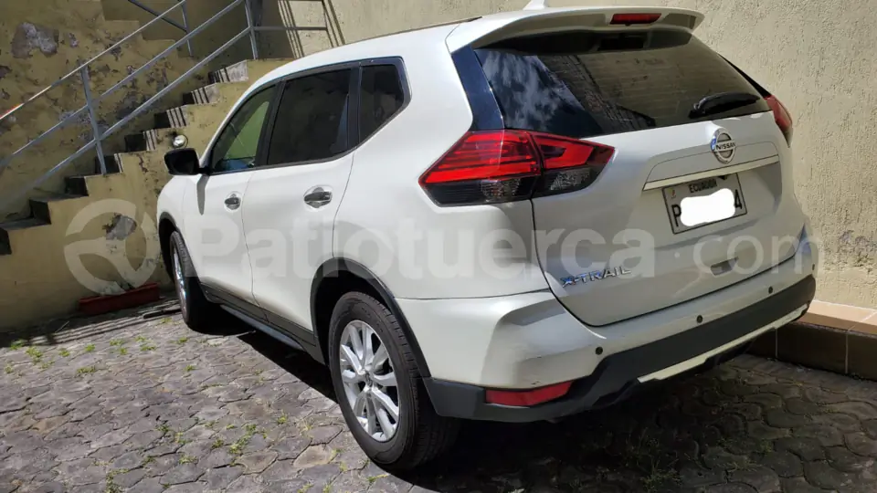 Foto 3 de Nissan X-Trail Sense